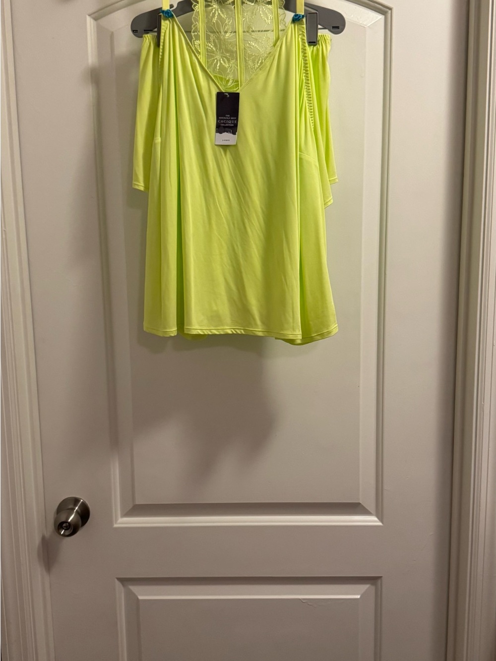 Cacique Seriously Sexy Collection Green Lace 2-Piece V-Neck Set 22/24 NWT.